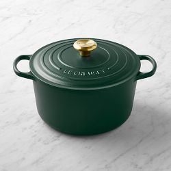 Le Creuset Signature Enameled Cast Iron Deep Round Oven, 6 1/2-Qt.